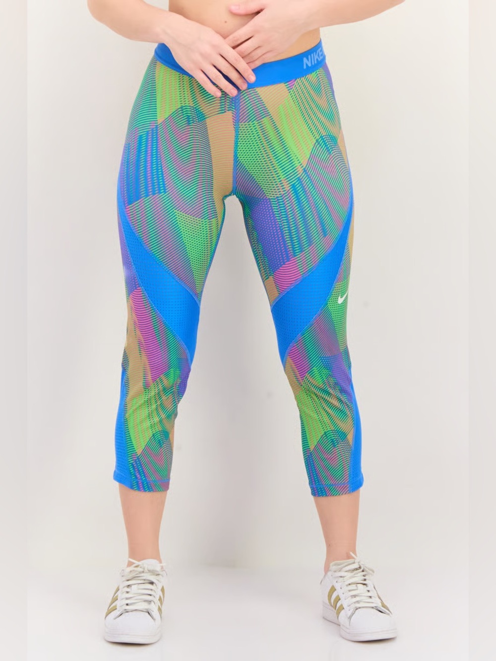 Nike Pro Hypercool Frequency Capri leggings
